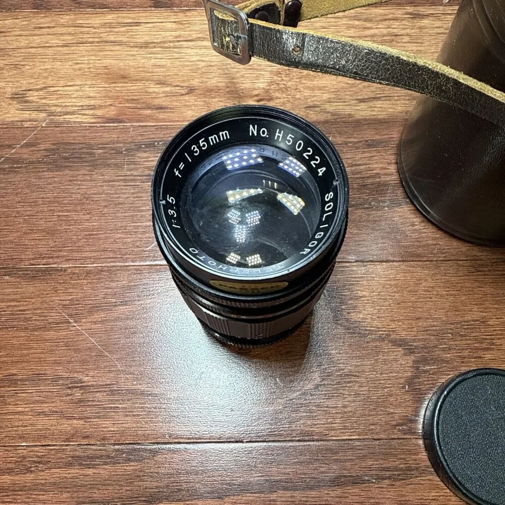 Soligor f=l 35mm,  l:3.5  Telephoto Lens Vintage No. H55097 W/ Vtg Nippon Case